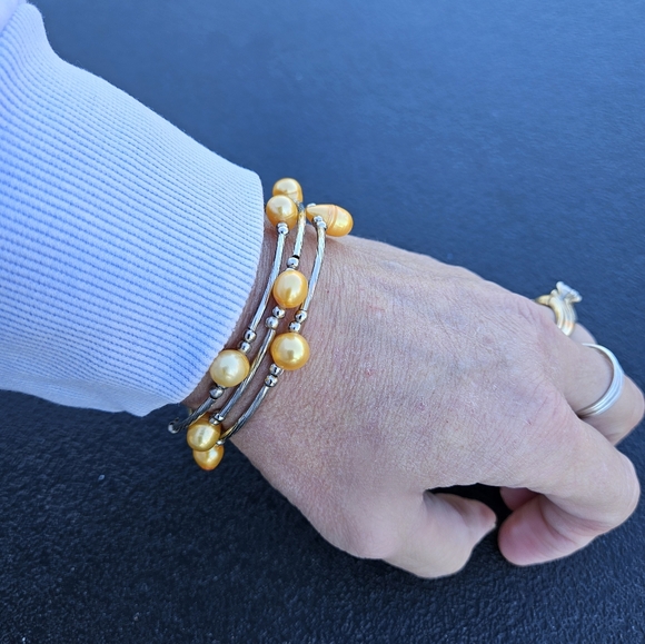 Women's Silver Tone Yellow Mother of Pearl Style Beaded Whimsical Wrap Bracelet - Picture 3 of 10